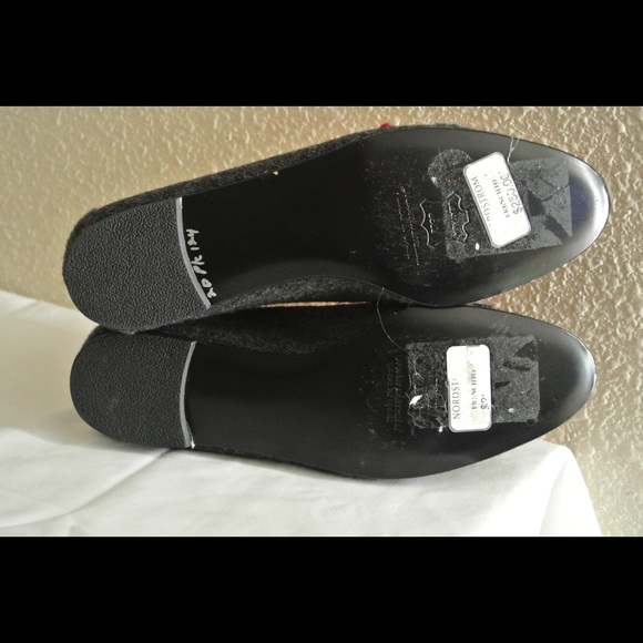 Brand new Stuart Weitzman flats size 6 - Picture 5 of 8